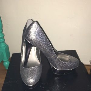 Guess heels