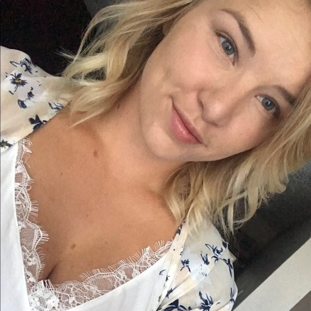 Meet your Posher, Kara