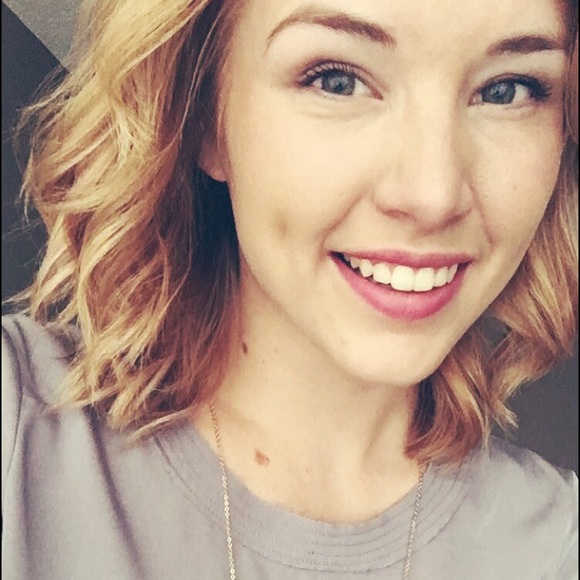 Meet your Posher, Kara - Picture 3 of 3