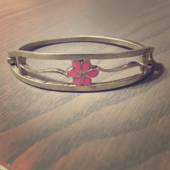 Hawaiian metal bracelet