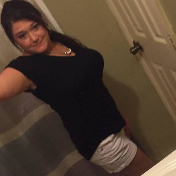 Meet your Posher, Corie - Picture 1 of 1