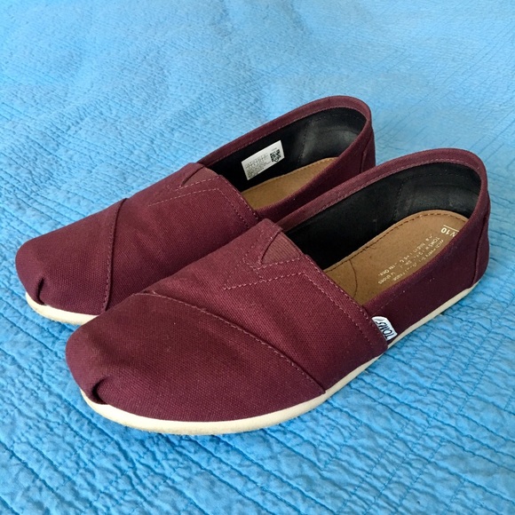 Burgundy/Wine TOMS