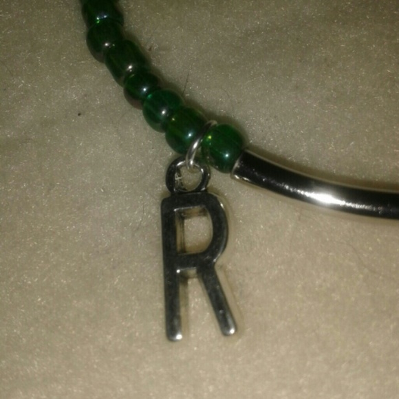 Initial Bracelet "R" - Picture 2 of 4