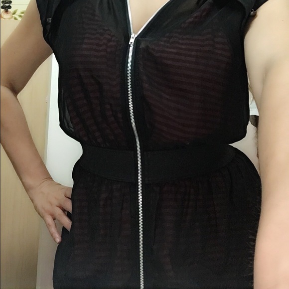 Top - Picture 4 of 4