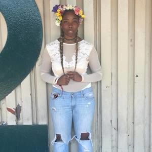 Meet your Posher, Brittany