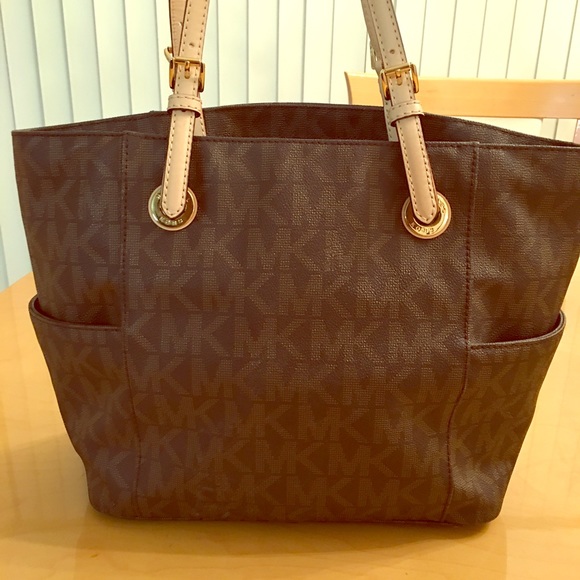 Michael Kors bag