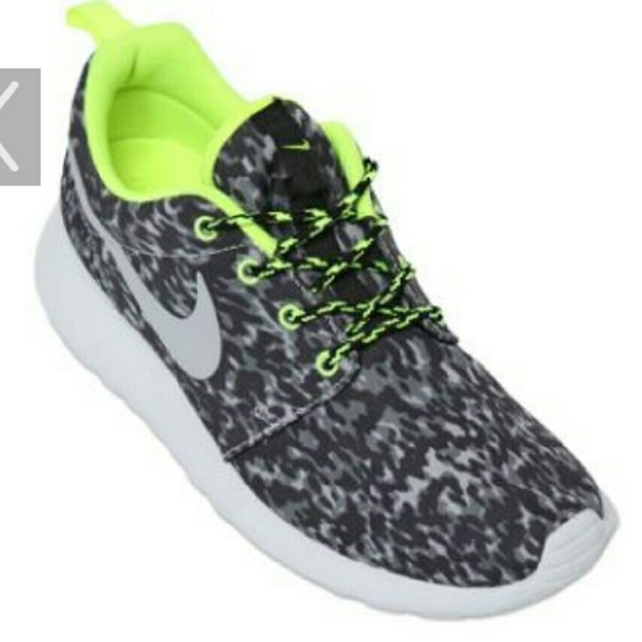 Nike roshes