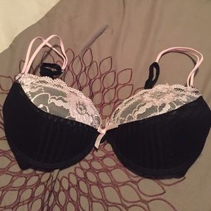 Sophie B. Lace Push Up