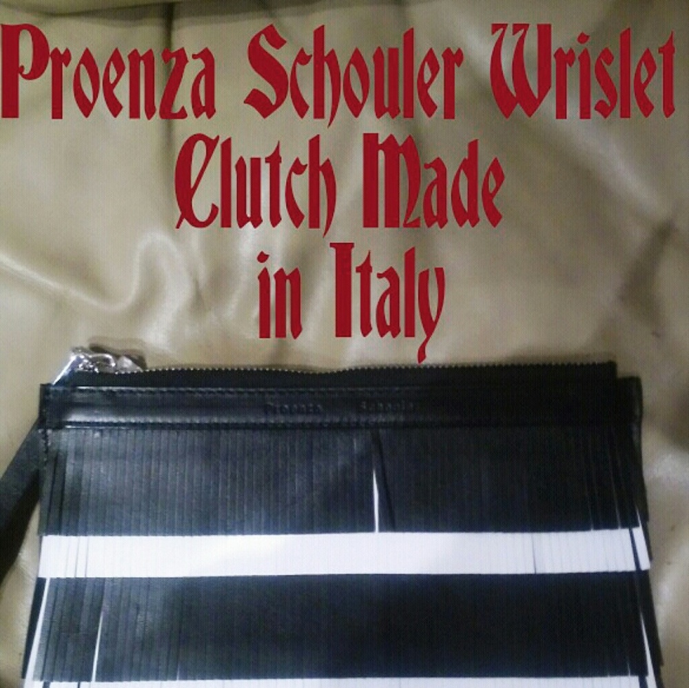 POUCH - WRISTLET in JET BLACK LEATHER. MED SIZE