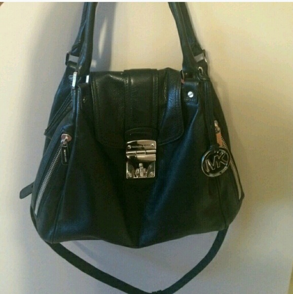 Michael kors satchel w/ strap