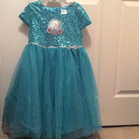 New gorgeous Princess Elsa (Frozen) sparkle dress