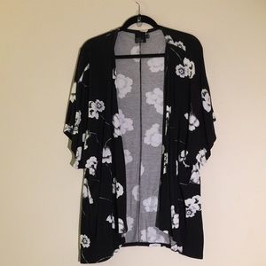 Asos Curve Waterfall Kimono in Mono Floral
