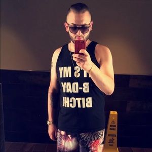 Meet your Posher, Louis