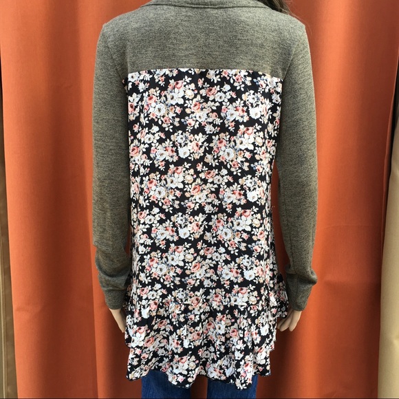 Floral Ruffle Sweater - Picture 6 of 8