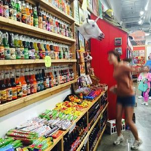 Meet your Posher, Hwikyeom