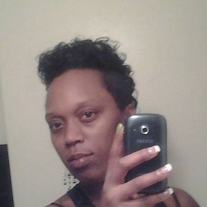 Meet your Posher, Ebony