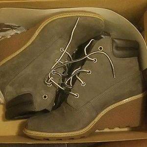 Gray timberland wedge boots sz 9.5