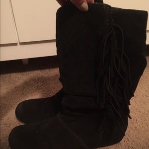 Fringe boots