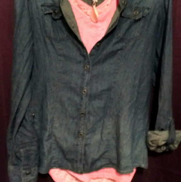 Chambray button blouse - Picture 2 of 2