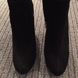 Aldo black heeled bootie