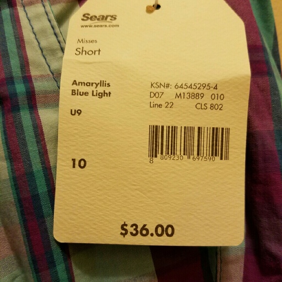 Checker cargo shorts. NWT. Size 10 - Picture 3 of 4