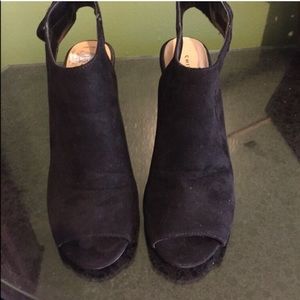 Chinese Laundry Open toe booties