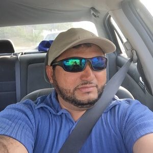 Meet your Posher, Jose orlando