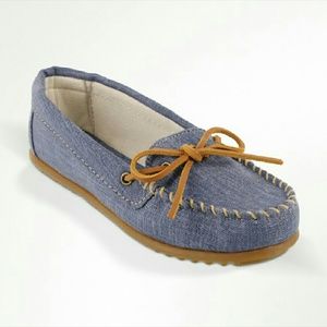 NEW Minnetonka Canvas Moccasin