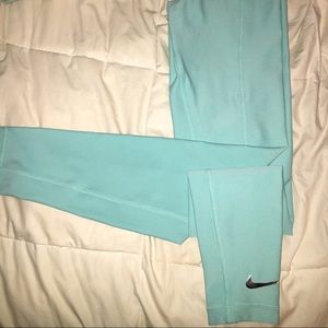 ♥️SOLD♥️Rare Nike Tiffany Blue Leggings