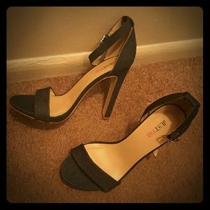 Open toe jean heel sandal