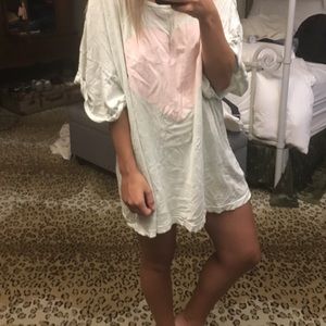 SALE! 🚫 OFFERS. Wildfox vintage heart