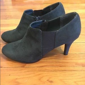 Dark green heel booties