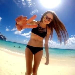 Meet your Posher, Kamila