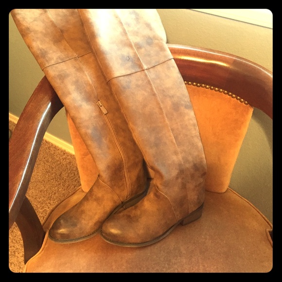 Over the knee brown/tan boots