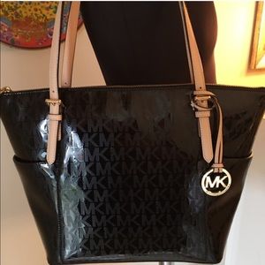 MICHAEL KORS NEW LARGE TOTE 100% AUTHENTIC