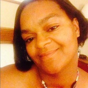 Meet your Posher, Loretta