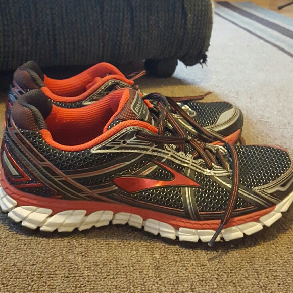 Brooks Adrenaline - Picture 2 of 4