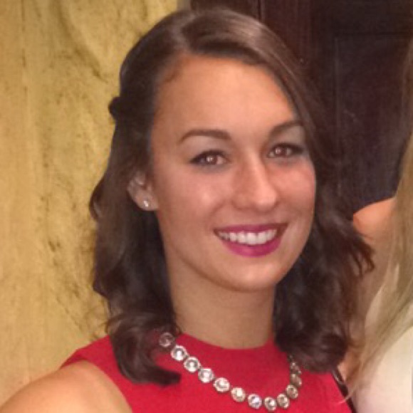 Meet your Posher, Kelli - Picture 2 of 2