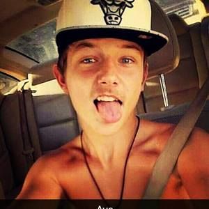 Meet your Posher, Mathew