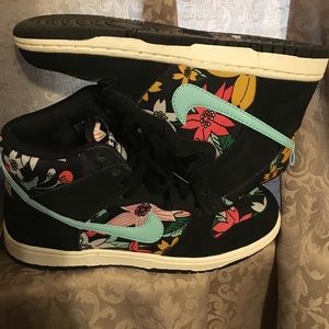 Nike high tops lady's shoes