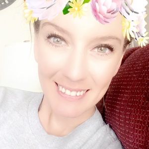 Meet your Posher, Holly