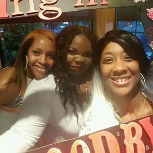 Meet your Posher, Danielle