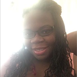 Meet your Posher, Regina