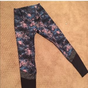 Lululemon patterned leggings
