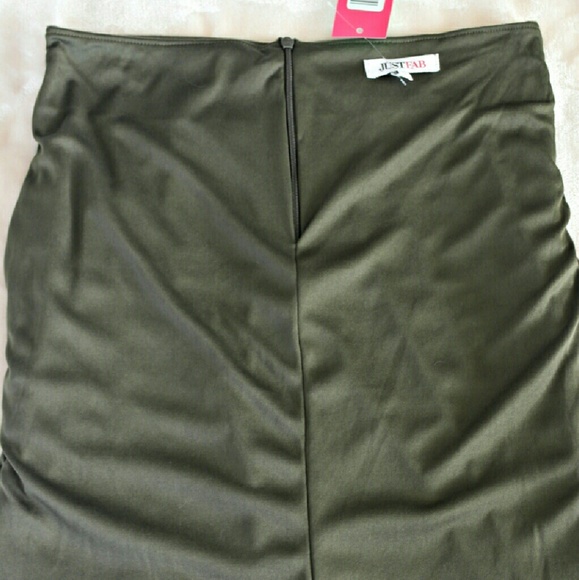 Faux suede fringe skirt - Picture 3 of 4
