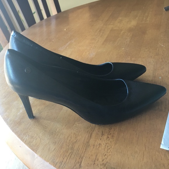Calvin Klein heels - Picture 2 of 4
