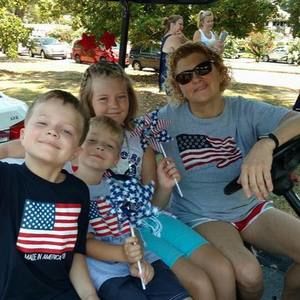 Meet your Posher, Dana