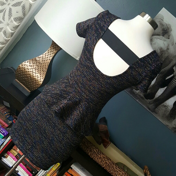 Dress - Picture 2 of 3