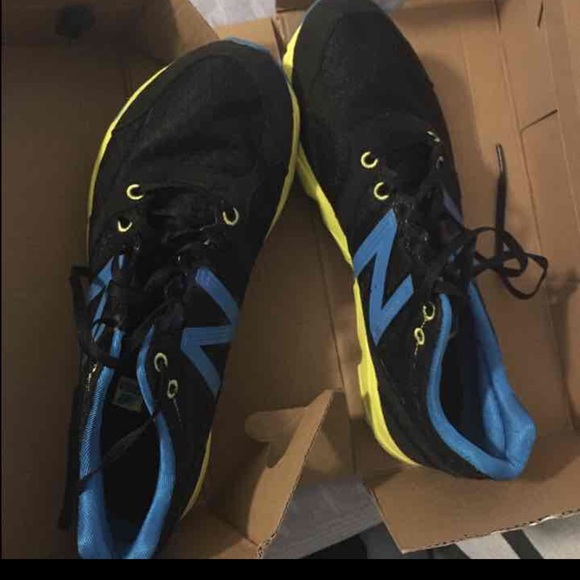 Ladies new balance sneakers