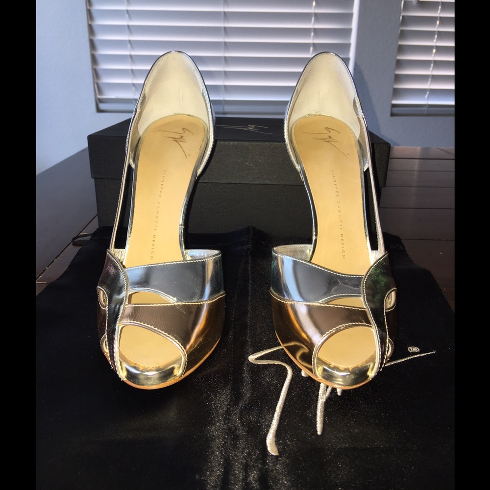 NIB GIUSEPPE ZANOTTI GOLD/SILVER PEEP TOE PUMPS - Picture 4 of 4